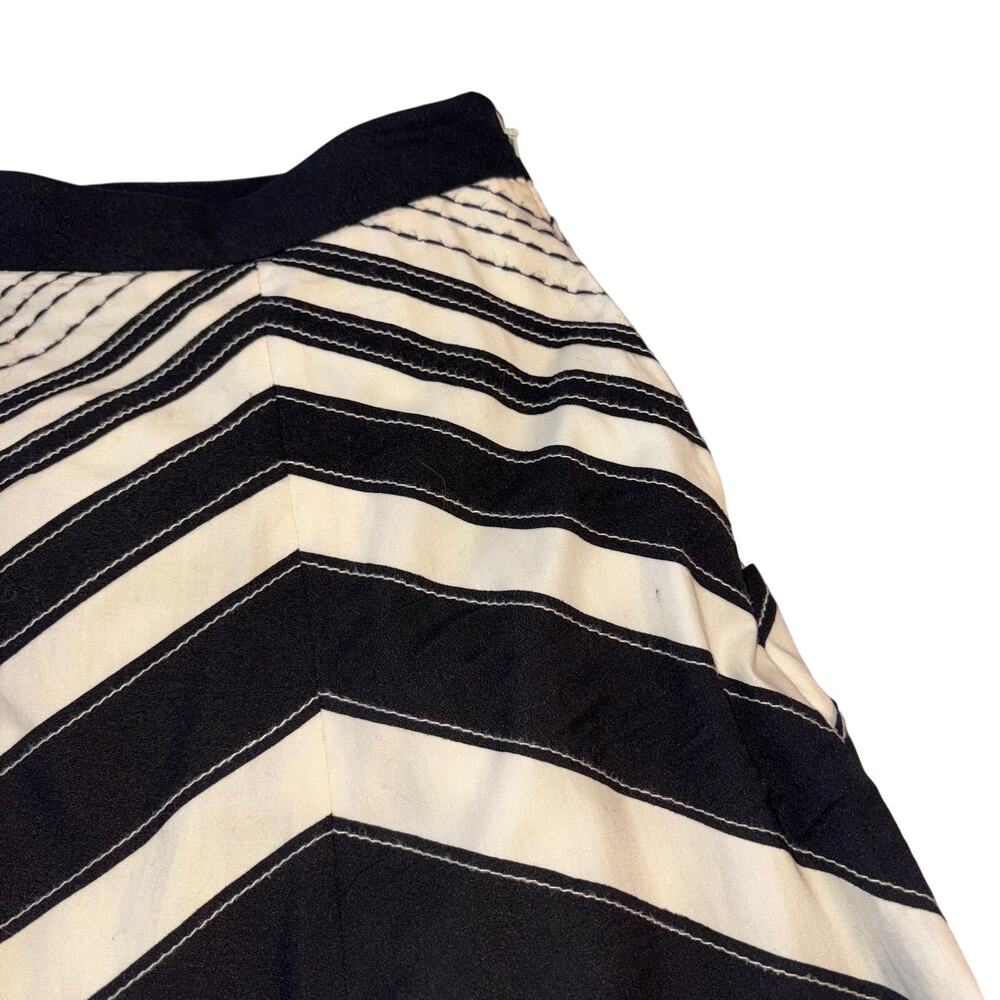 Anthropologie Elegant Old Money Full Lined Retro Mod Contrast Stitch Midi Skirt - Picture 9 of 11